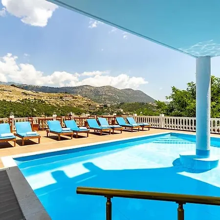 Appartement 5 Pool, Views, Kitchen, Parking And - Goro