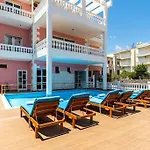 5 Pool, Views, Kitchen, Parking And - Goro Himarë
