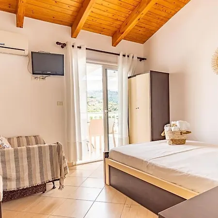5 Pool, Views, Kitchen, Parking&more - Goro