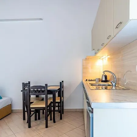 5 Pool, Views, Kitchen, Parking And - Goro * Химара