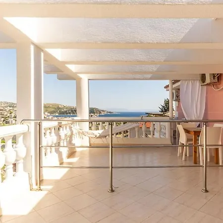 Apartamento 5 Pool, Views, Kitchen, Parking And - Goro Himarë