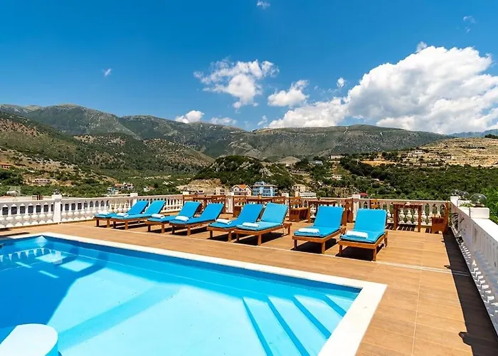 5 Pool, Views, Kitchen, Parking And - Goro Apartamento Himarë