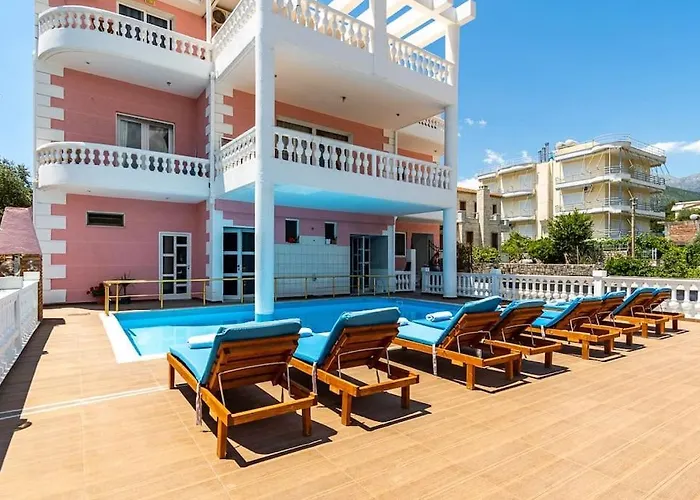 5 Pool, Views, Kitchen, Parking And - Goro Himarë